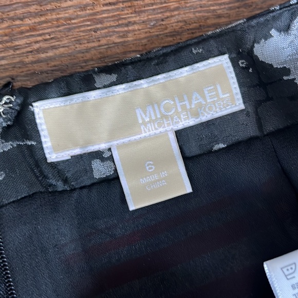 Michael Kors city skyline mini skirt 6 - Picture 2 of 5